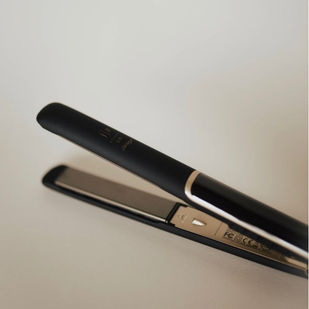 The curve hotsell professional flat iron